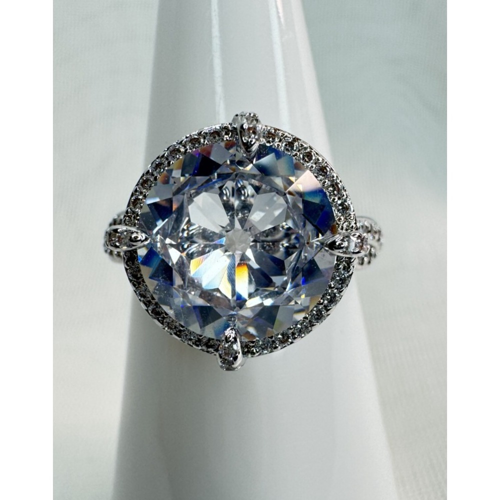 Bomb Party Ring Size 7 RC48090 On The Fragrant Breeze Diamond CZ Rhodium